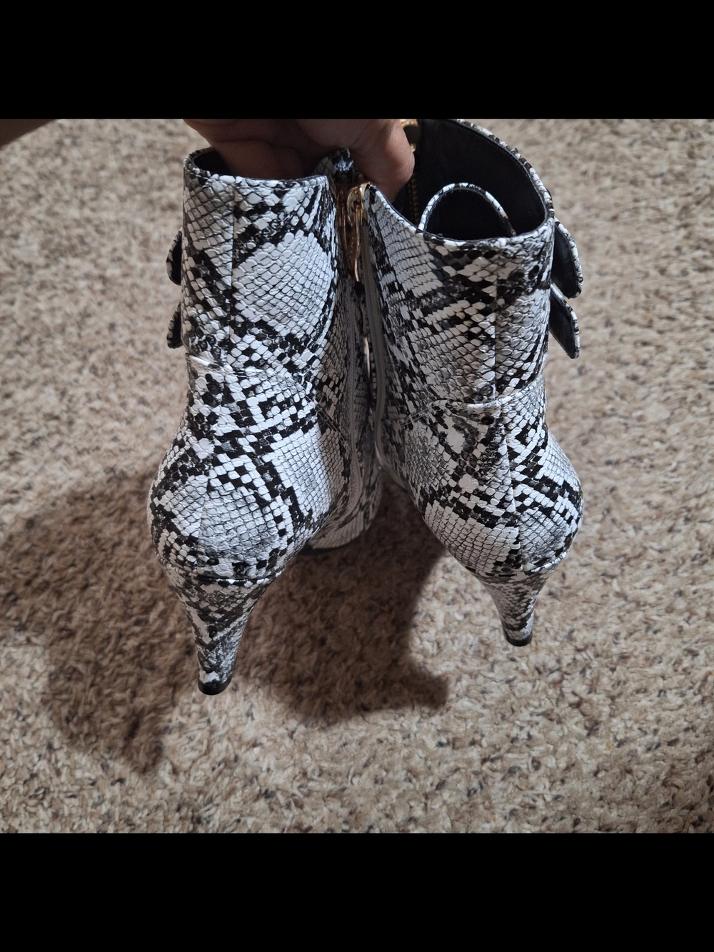 IDIFU Snakeskin Pointed Toe Ankle Boots Gold Hardware Size 8 - Picture 4 of 8